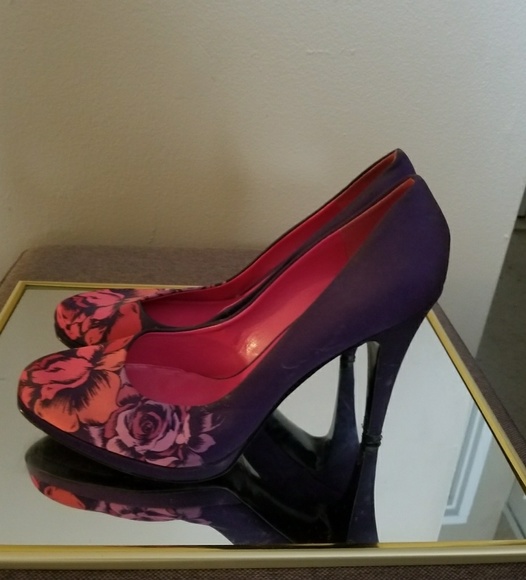 Nine West Heels - Picture 2 of 2